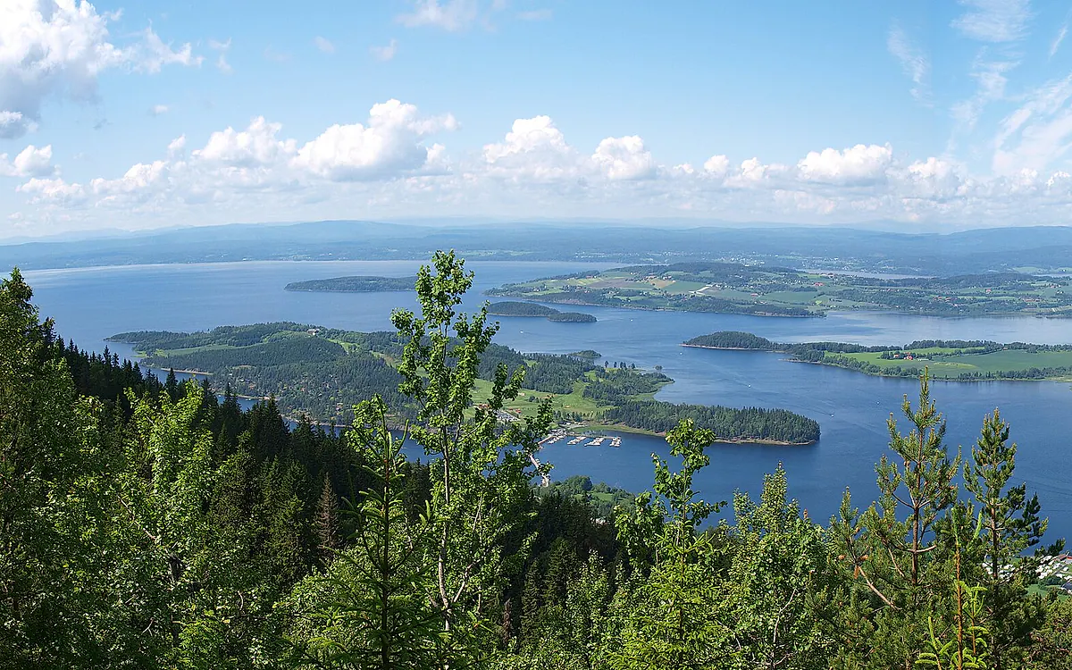 Tyrifjorden sett fra Kongens utsikt
