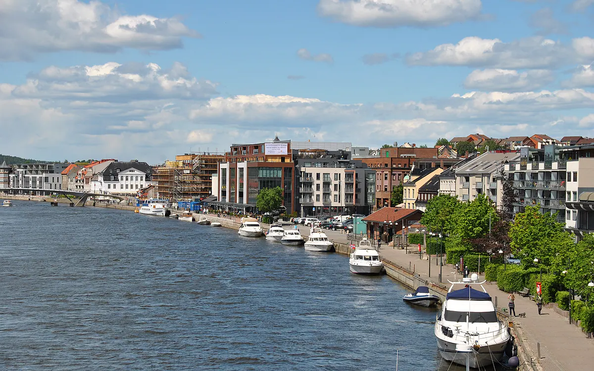 Bryggepromenaden langs Glomma i Fredrikstad