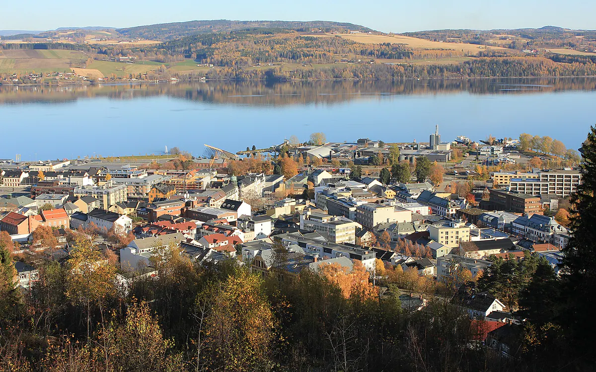 Gjøvik sentrum sett fra Hovdetoppen