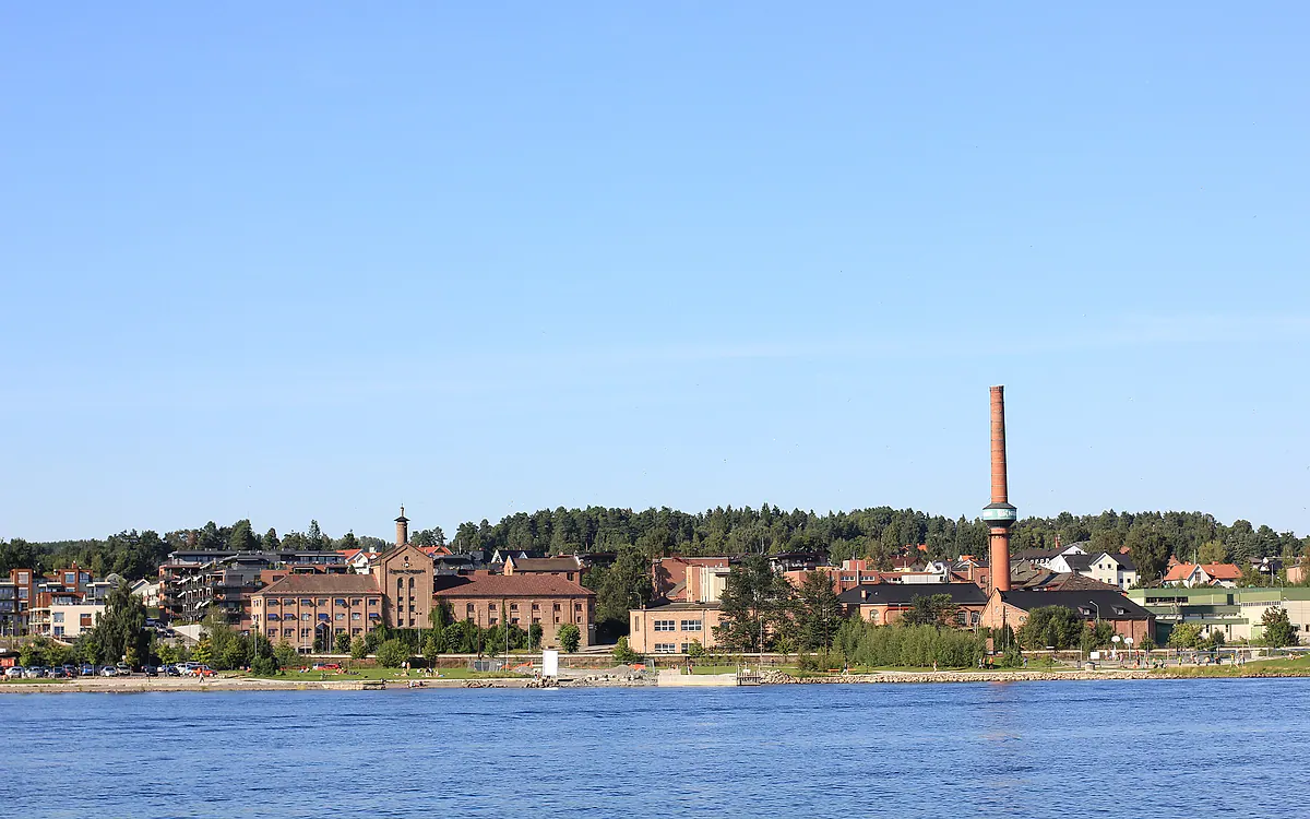 Hamar sett fra Mjøsa