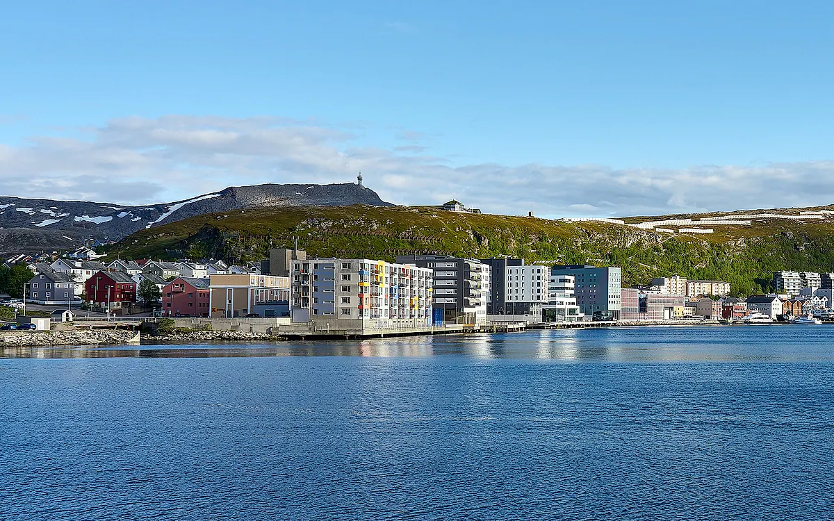 Hammerfest sett fra sjøen